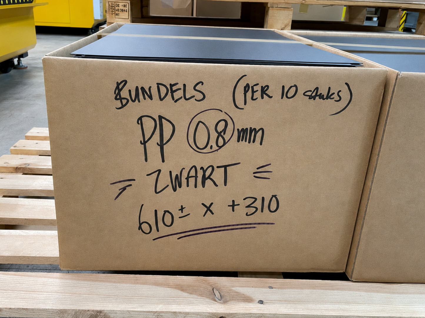 Bundle PP 0,8 mm schwarz, 10 Platten à 61 x 37 cm